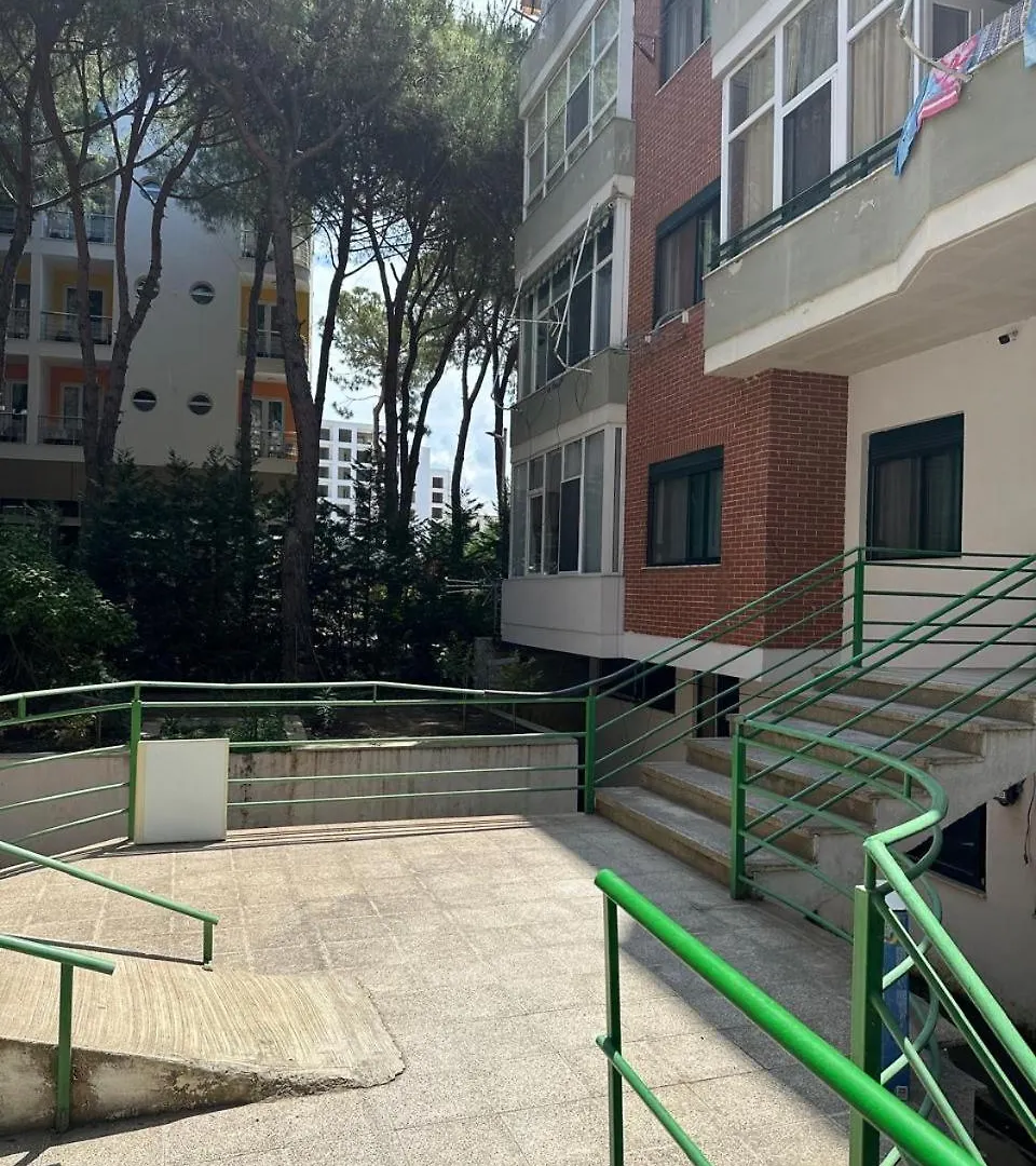 Aral Apartments Golem